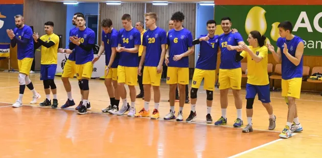 Eveniment caritabil la Sala Sporturilor, Corona găzduieşte un turneu din liga secundă