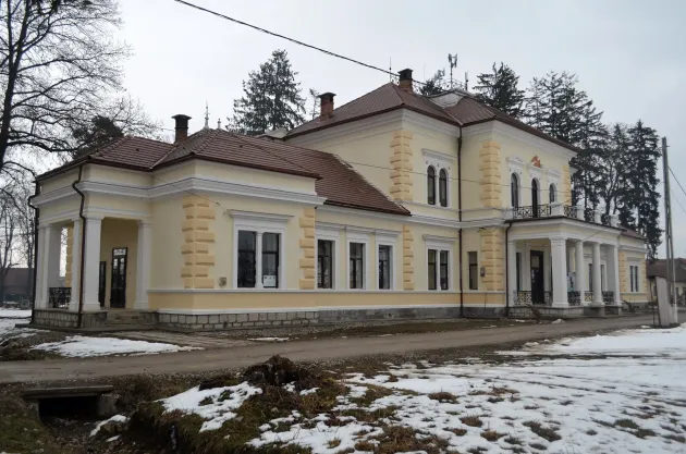 Primăria Budila va plăti 1.276.835 lei pentru finalizarea unor lucrări abandonate