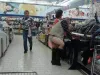Cum rămâi „în fundul gol”. Filmat la Lidl, în Braşov