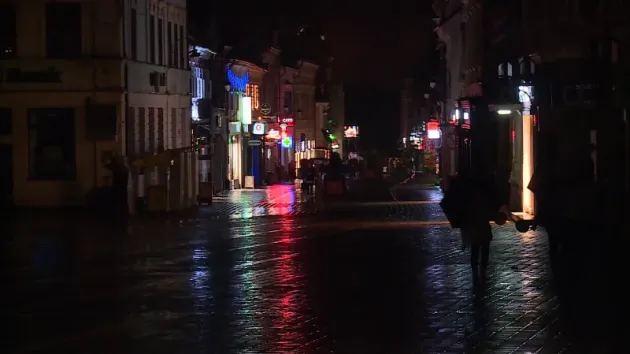 Literele de pe Tâmpa vor pulsa în 25 martie