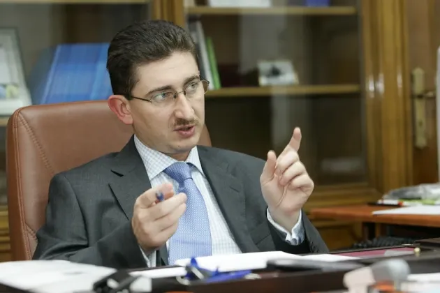 Plafonarea preţului RCA, anticoncurenţială sau nu? Cum răspunde Consiliul Concurenţei