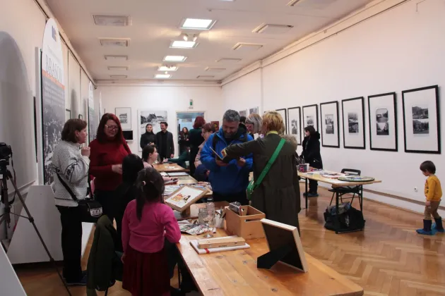 Oraşul recreat de artişti braşoveni, într-un nou eveniment al proiectului „Re:Imagine Braşov”
