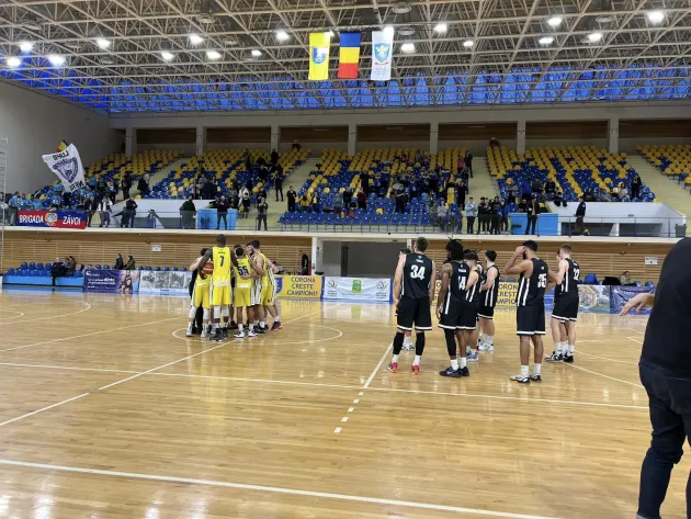 Corona a câştigat derbyul „Grupei 1-8”