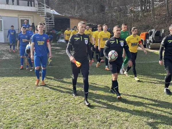 Caută primele victorii în playoff, pentru a rămâne aproape de locurile de baraj
