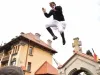 Aproximativ 200 de braşoveni au asistat vineri la „Aruncatu-n ţol”