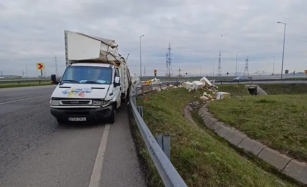 Cozonaci „pierduţi” pe ocolitoarea Braşovului