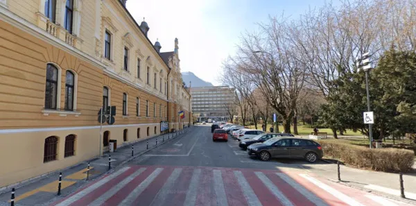 Planul Primăriei Braşov privind parcările din jurul instituţiei, necunoscut unor angajaţi