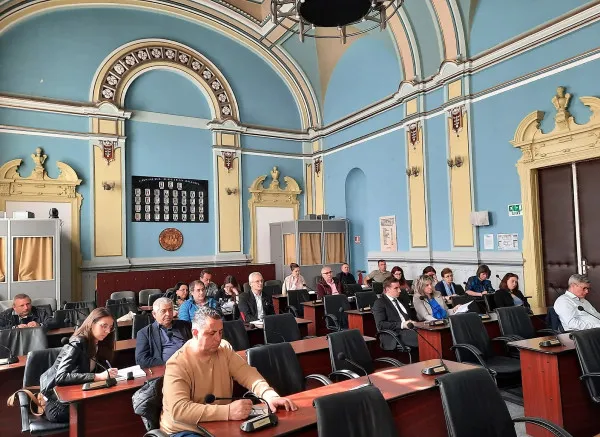 Primăriile se pot împrumuta prin Trezorerie pentru a asigura cofinanțarea pentru proiectele europene. Municipiul Brașov și CJ Brașov pot contracta câte 7,5 milioane de lei