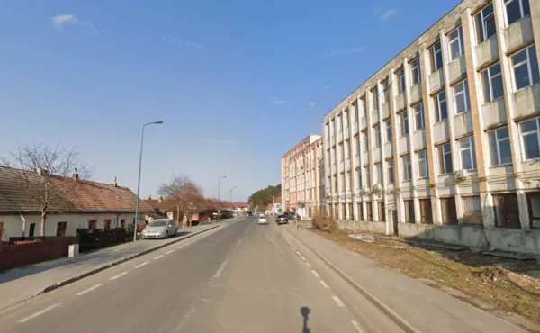Campania de convingere: Vor să le înscrie copiii la şcoală, dar ei cred că vor să le ia copiii