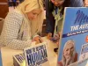 Două cărţi scrise, ambele sunt bestseller-uri pe Amazon