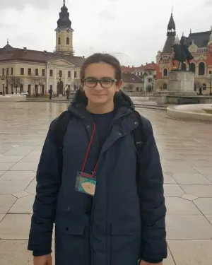 Zeci de premii la olimpiade naţionale, aduse de „meşotişti” la Braşov. Conducerea liceului îşi va felicita elevii marţi 