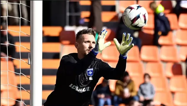 Ionuţ Radu face minuni la Auxerre şi a fost ales în echipa etapei