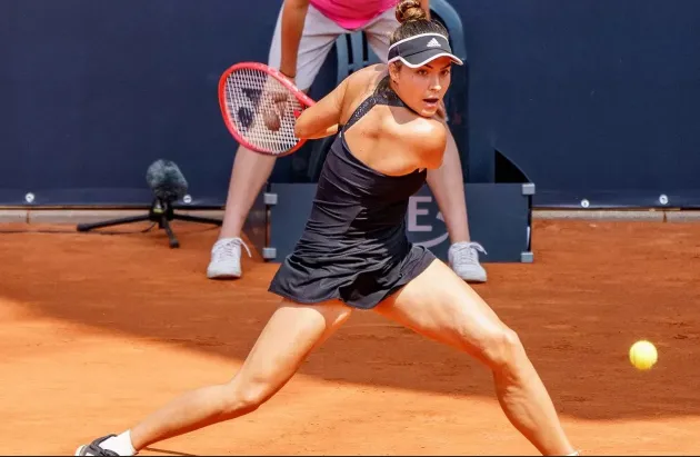 Gabriela Ruse a eliminat-o pe Jaqueline Cristian la Roland Garros