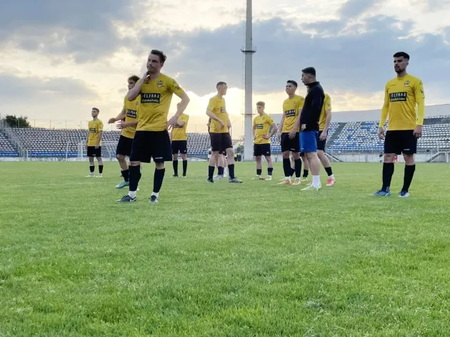 SR şi Râşnov au încheiat sezonul cu înfrângeri