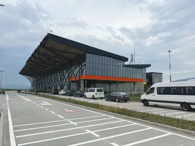 Aeroportul Braşov: Zborurile spre Milano şi Budapesta, anulate
