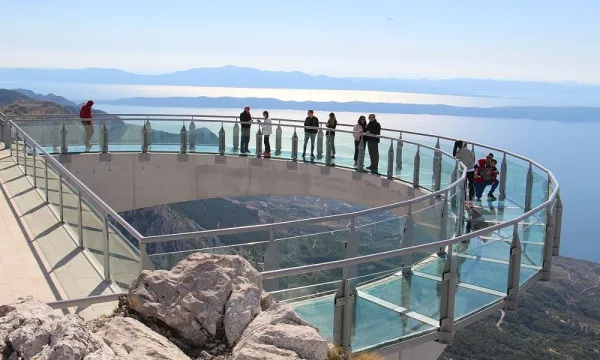 Skywalk pe Tâmpa