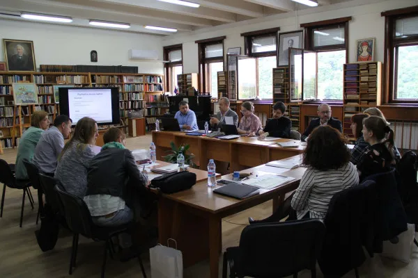 Cum să construim o bibliotecă digitală