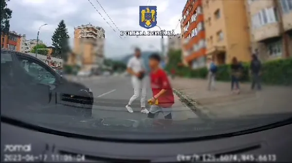 Poliţistul client şi hoţul cu regia făcută