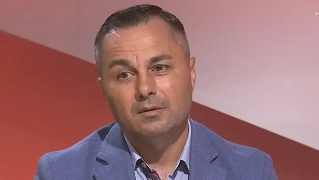 Florentin Petre e acuzat că nu e tocmai sensibil cu „jumătăţile”!