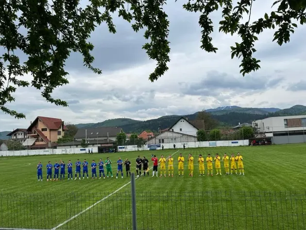 S-a tras cortina peste Liga a 4-a