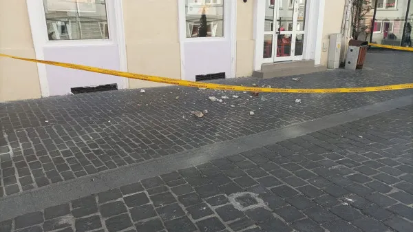Atenţie pe unde mergeţi pe Republicii!