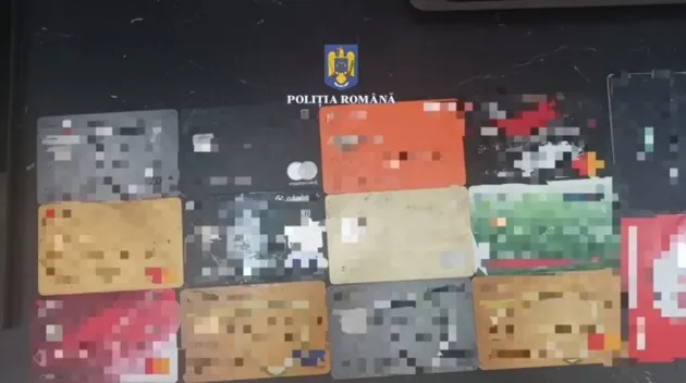 Escroc şi fudul: Escrocul de la Râşnov îşi afişa bogăţia pe Facebook