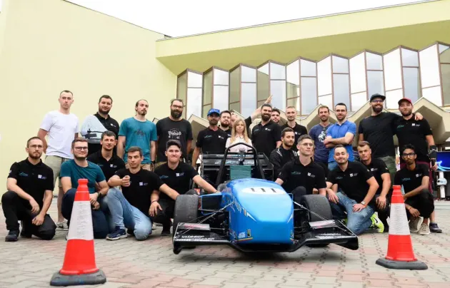 Echipa „BlueStreamline” a lansat Monopostul BS23, la ceas aniversar
