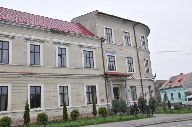 Profa „mă împuşc”: ministra e „o imbecilă”, „o analfabetă”  