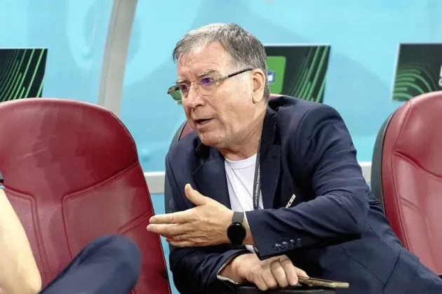 Maşina lui Valeriu Argăseală a fost atacată cu pietre la sediul CS