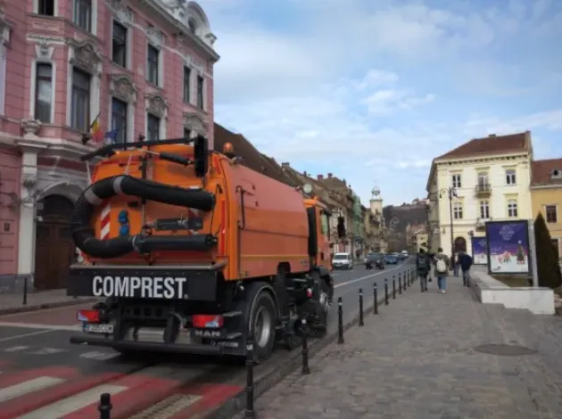 Comprest angajează conducător auto profesionist. Care sunt cerinţele şi ce se oferă  