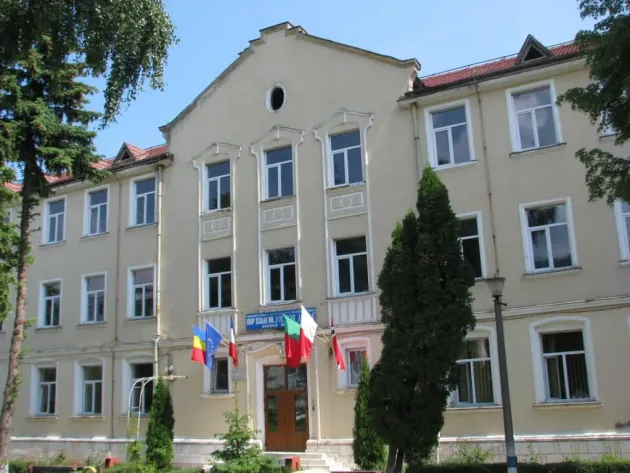 Centru educaţional, într-un corp al Liceului Tehnologic Victor Jinga
