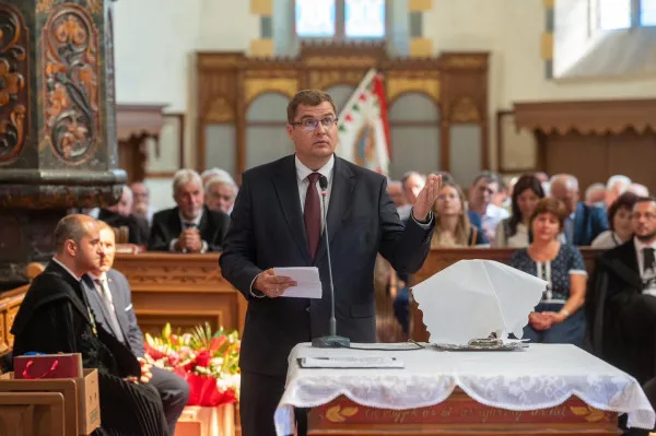 „Noi, maghiarii şi românii, depindem unii de alţii”