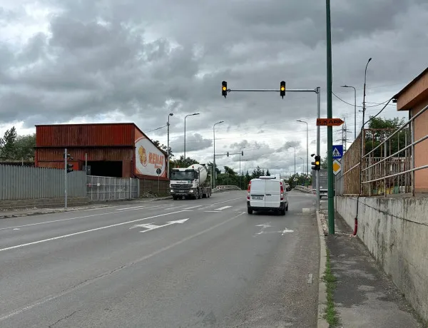 Semafor la intersecţia străzilor Timişul Sec - Zaharia Stancu din Braşov