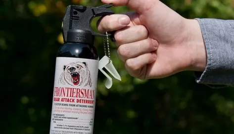 10 spray-uri anti-urs: rază minimă, 8 metri