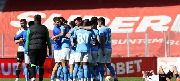 O mie de euro pentru `voluntari`, după victoria cu Rapid