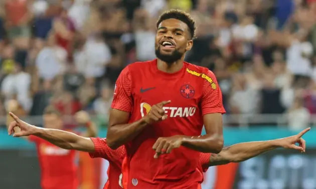 Malcom Edjouma, prezentat oficial la Bari!