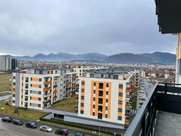 7 din 10 apartamente din Braşov, cumpărate „cu banii jos”