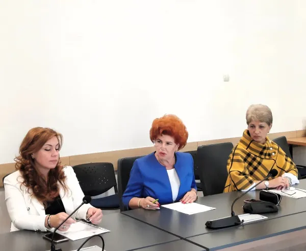 Nu muncesc, nu învaţă: 2.271 de tineri NEETs în „scriptele” AJOFM Braşov