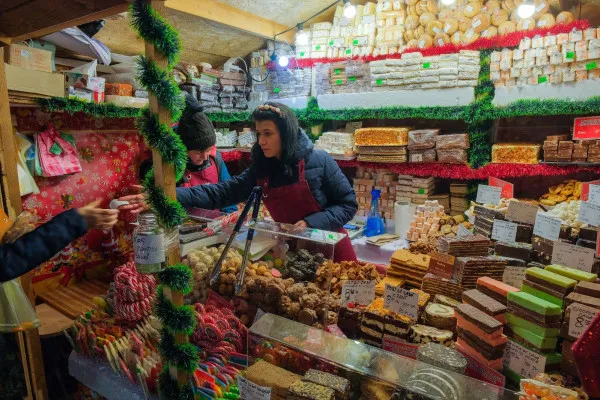 Târgul de Crăciun din Braşov se deschide în 30 noiembrie