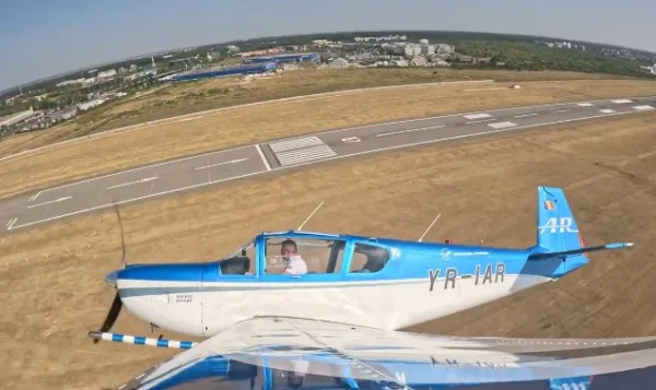 Un avion legendar, produs la Braşov, zboară din nou