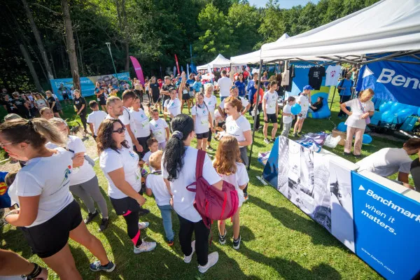 Peste 3.000 de eroi de Braşov susţin în acest an 12 cauze ale comunităţii