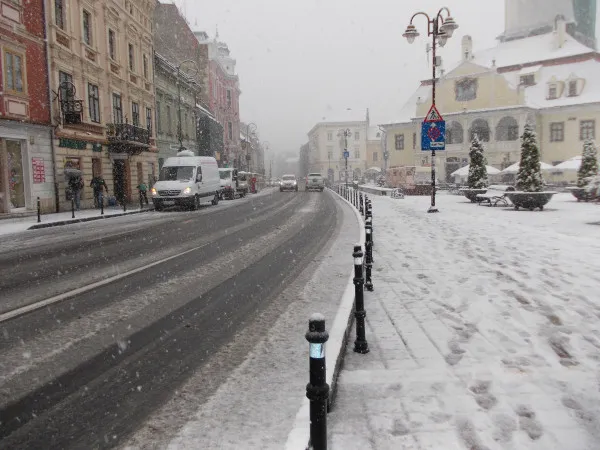 Primele ninsori:18 noiembrie şi 6 decembrie