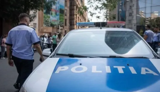 Şi-a bătut iubita în magazin, în timp ce mergeau spre Câmpina