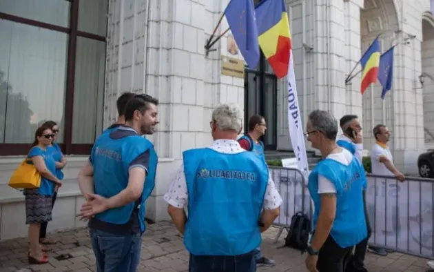Sindicaliştii din Finanţe acuză Ministerul Muncii că le blochează greva