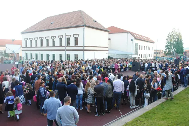 5.000 de copii în plus, în aceleaşi spaţii