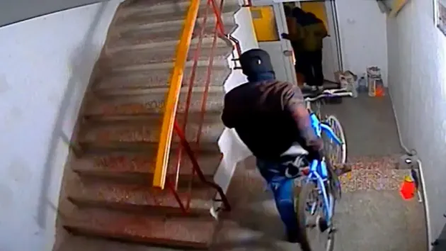 I-au găsit bicicletele, deşi hoţul le vânduse