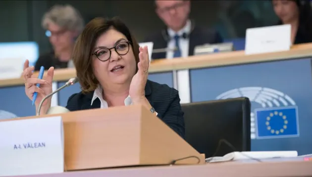 România riscă să piardă până la 300 de milioane de euro din finanţarea pentru calea ferată Braşov-Sighişoara