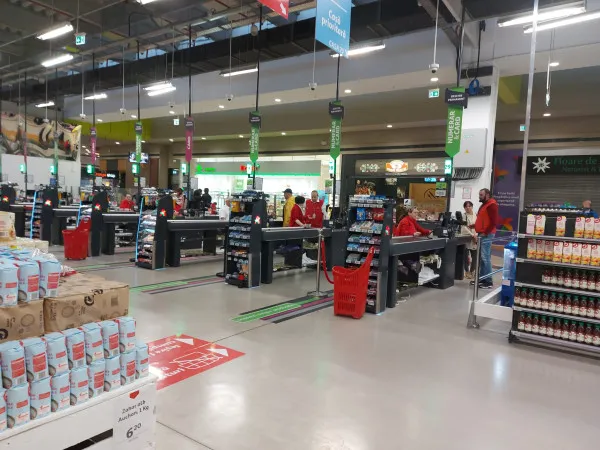 Controale la toate magazinele Auchan şi Penny din judeţul Braşov