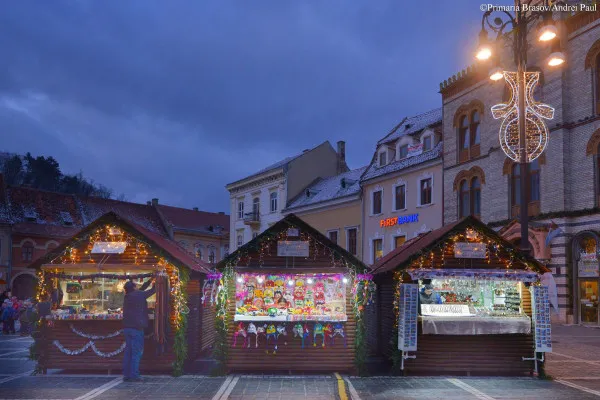 Se caută angajaţi pentru a susţine… „magia” sărbătorilor de iarnă