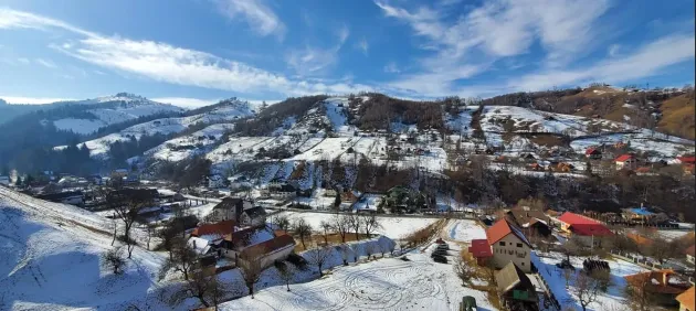 Sărbători de iarnă 2023: Ce ofertă turistică are Poiana Braşov sau Branul